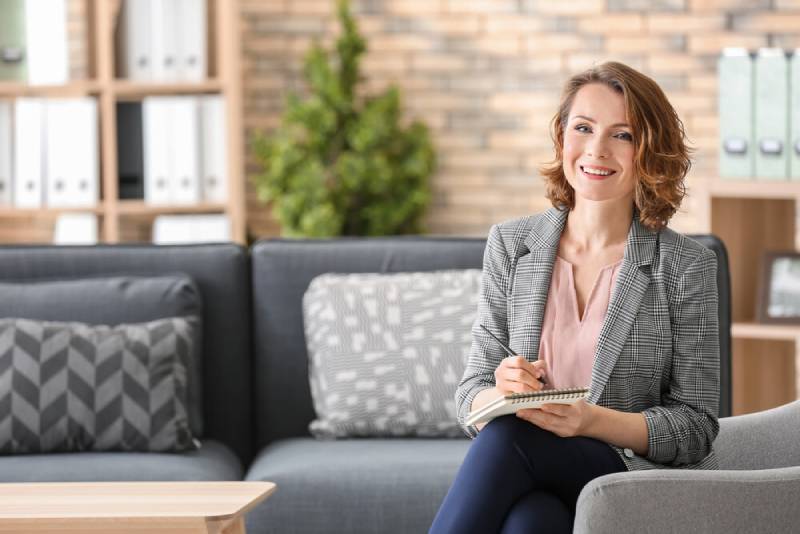 10 Practical Tips from a Psychologist for Changing Permanent Residence